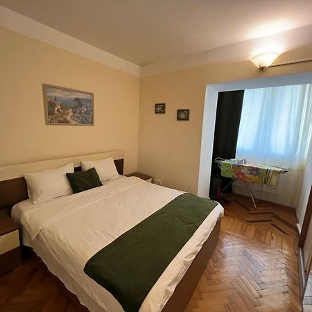 Promenade 2 Bdr Apartment Bakoe Buitenkant foto