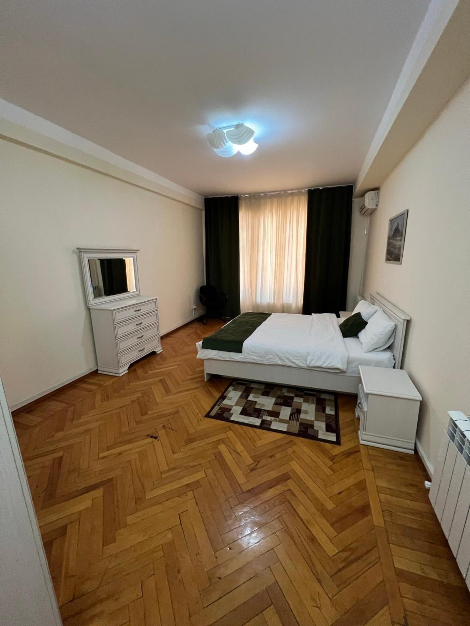 Promenade 2 Bdr Apartment Bakoe Buitenkant foto